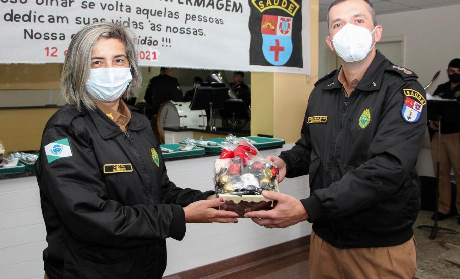 Profissionais de saúde são homenageados no Hospital da Polícia Militar em comemoração ao Dia Internacional do Enfermeiro