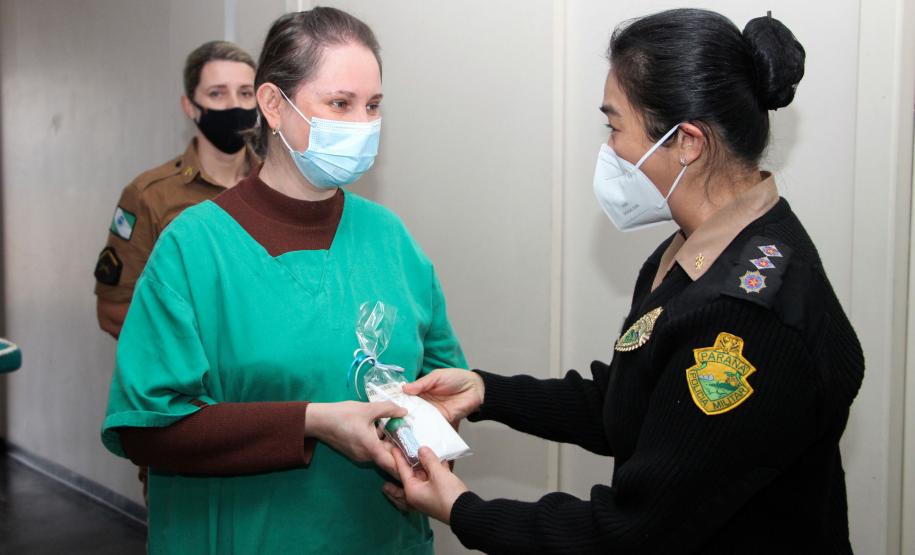 Profissionais de saúde são homenageados no Hospital da Polícia Militar em comemoração ao Dia Internacional do Enfermeiro