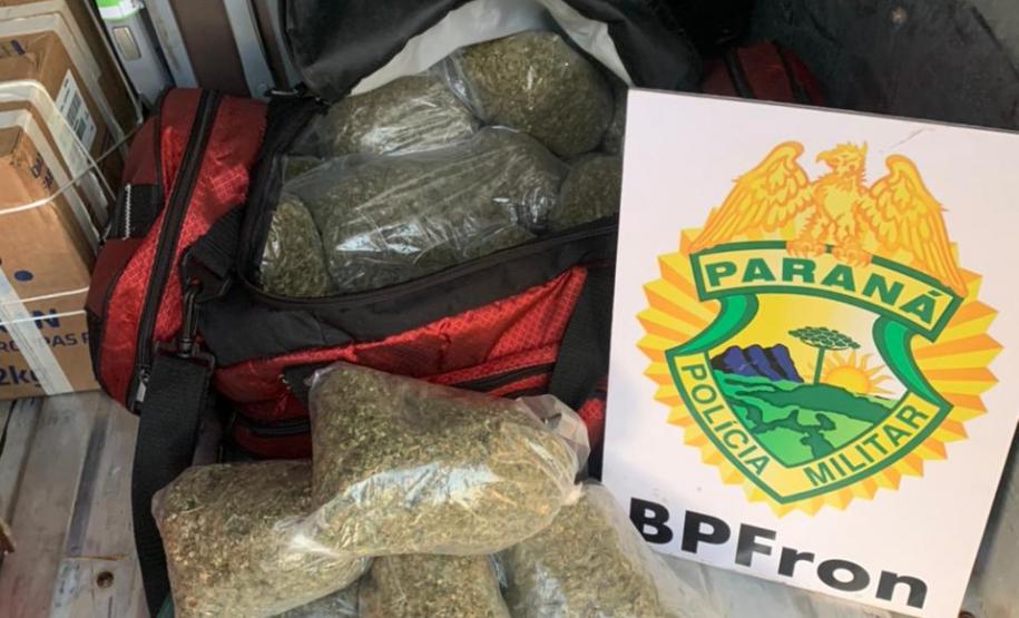 Passageiro de ônibus que seguia para Umuarama com maconha é preso pelo BPFron em Xambrê
