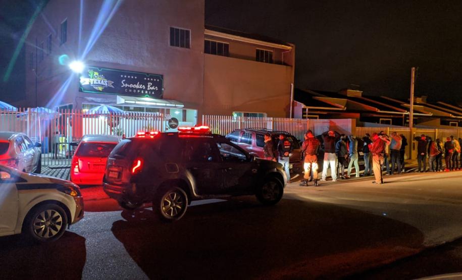 Operação AIFU em Fazenda Rio Grande fiscaliza estabelecimentos comerciais