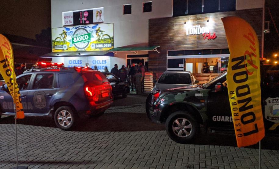 Operação AIFU em Fazenda Rio Grande fiscaliza estabelecimentos comerciais