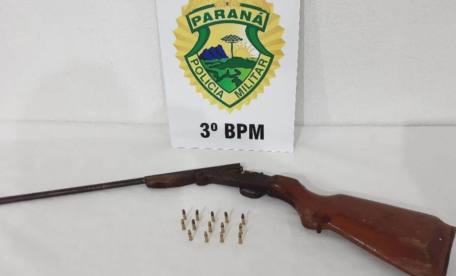 No Sudoeste do Paraná, PM apreende arma de fogo, drogas e redes de pesca e encaminha quatro suspeitos, em ações separadas