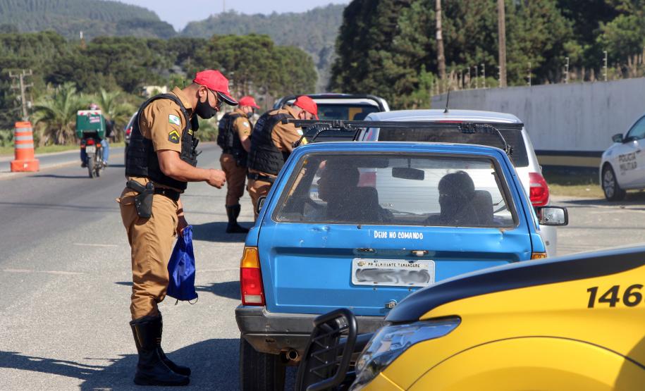 Orientações sobre trânsito viário são reforçados durante blitz educativa do Maio Amarelo em Almirante Tamandaré (PR)