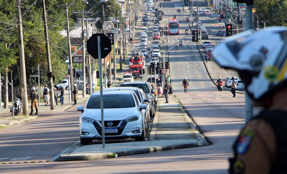 Polícia Militar e Corpo de Bombeiros fazem o cortejo fúnebre do ex-governador Jaime Lerner