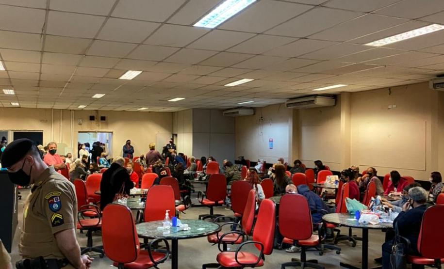 AIFU checa denúncia e flagra aproximadamente 120 pessoas idosas em barracão usado para prática ilegal de bingo