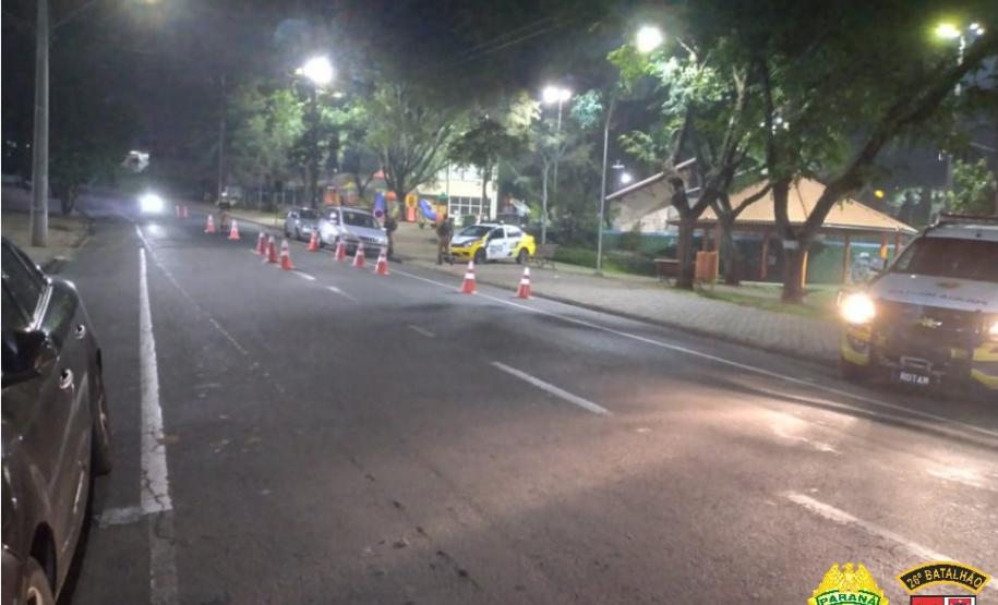 Em Telêmaco Borba, PM deflagra operação AIFU e aborda estabelecimentos comerciais e mais de 70 pessoas