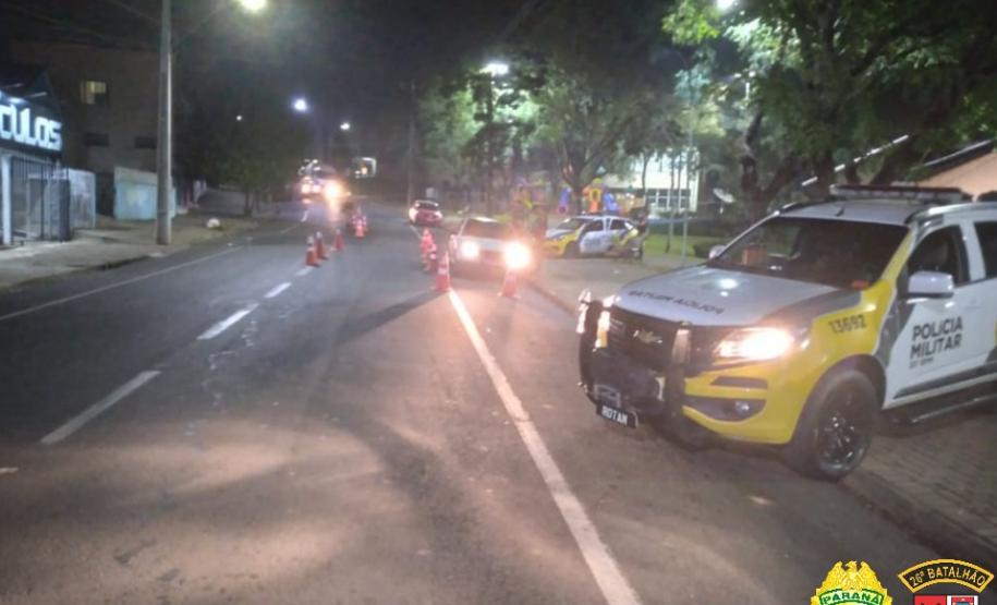 Em Telêmaco Borba, PM deflagra operação AIFU e aborda estabelecimentos comerciais e mais de 70 pessoas