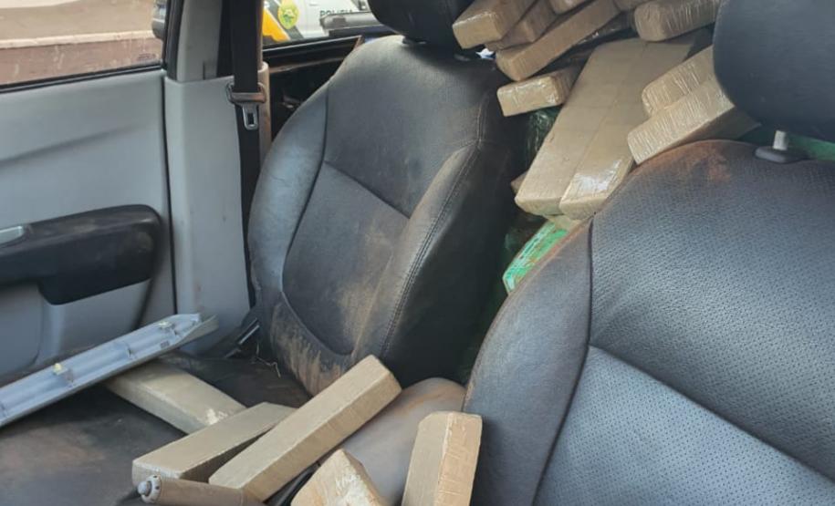 Em Cianorte, PM apreende caminhonete e 1,2 tonelada de maconha