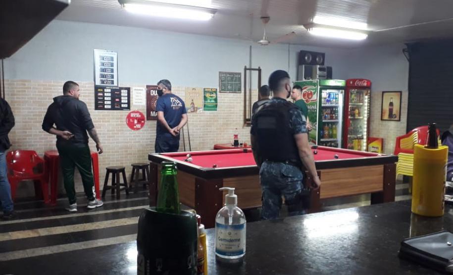 Polícia Militar apreende arma e munições durante fiscalização de medidas sanitárias na Capital