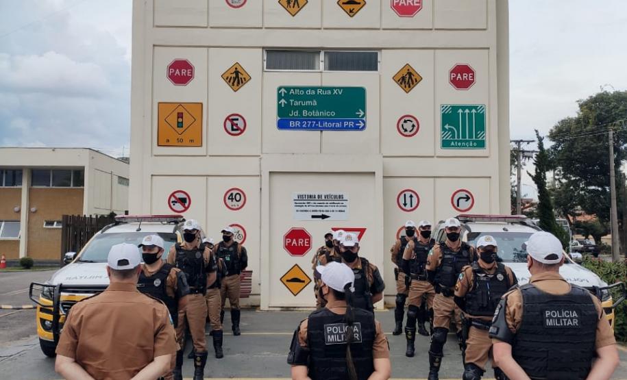 Policiais militares do BPTran são homenageados pelo profissionalismo aplicado no atendimento de ocorrência de tráfico na Capital