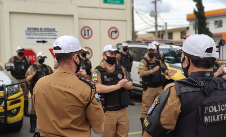 Policiais militares do BPTran são homenageados pelo profissionalismo aplicado no atendimento de ocorrência de tráfico na Capital