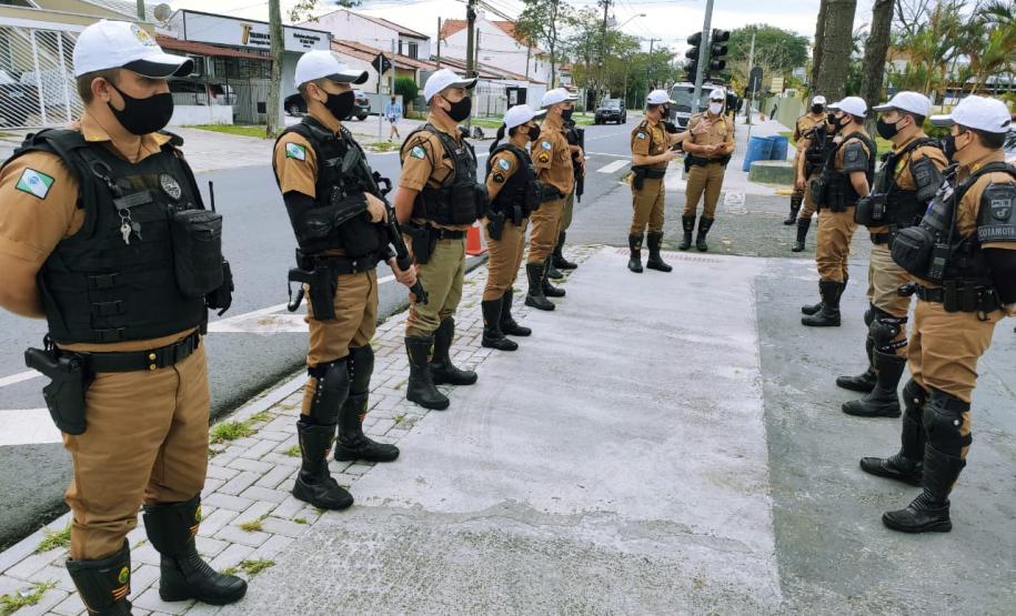 Policiais militares do BPTran são homenageados pelo profissionalismo aplicado no atendimento de ocorrência de tráfico na Capital