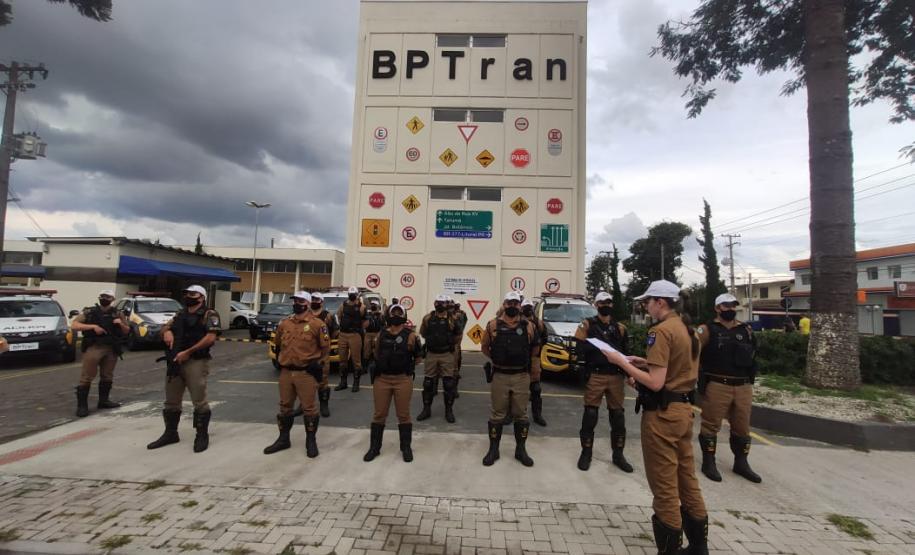 Policiais militares do BPTran são homenageados pelo profissionalismo aplicado no atendimento de ocorrência de tráfico na Capital
