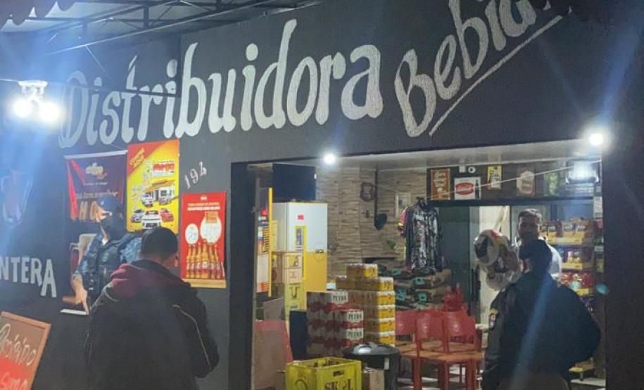 AIFU faz fiscalizações na Capital e apreende 30 essências de narguilé contrabandeados; 15 pessoas são abordadas