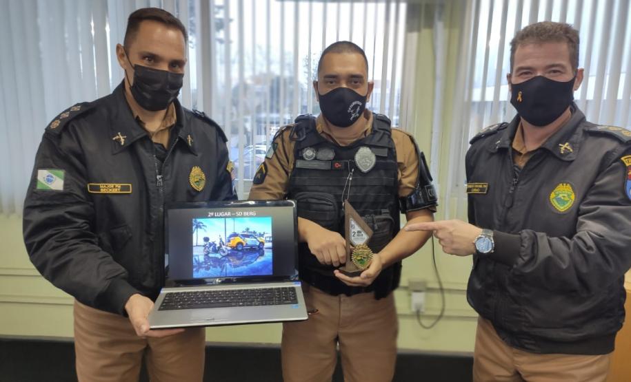 1º Concurso Interno de Fotografias do Batalhão de trânsito premia vencedores com troféus e reconhecimento