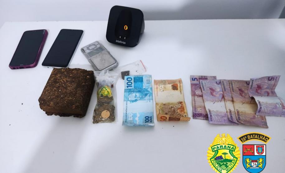 Em Tibagi, PM encerra festa clandestina com 53 pessoas e apreende maconha