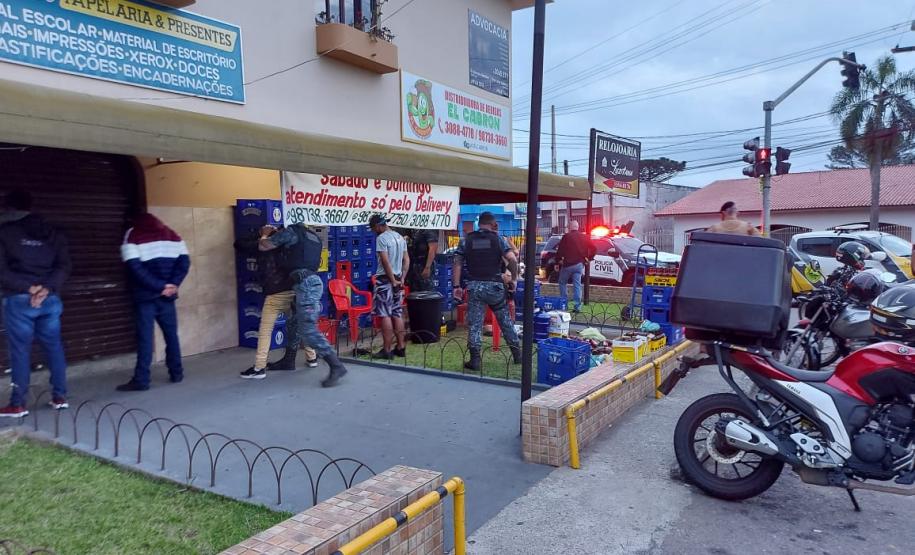 Ação Integrada de Fiscalização Urbana fecha 14 pontos comerciais em Curitiba no feriado