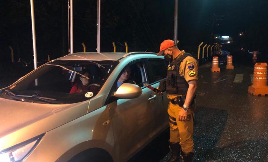 Policiais flagram 770 aglomerações no Paraná no feriado de Corpus Christi