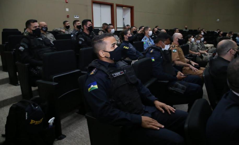 Especialista em Gerenciamento de Crises do Paraná ministra instrução no Acre