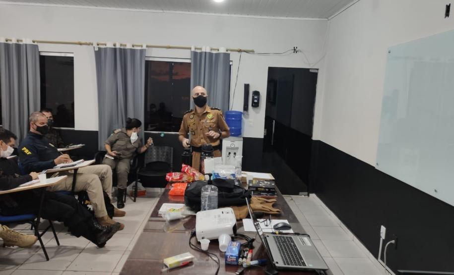 Especialista em Gerenciamento de Crises do Paraná ministra instrução no Acre