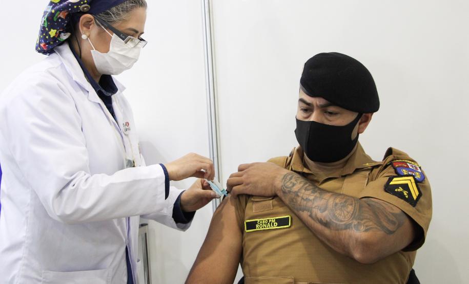 Quase 90% do efetivo da Polícia Militar já recebeu a primeira dose da vacina contra o coronavírus