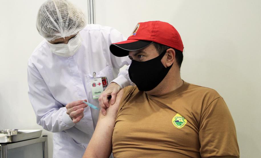 Quase 90% do efetivo da Polícia Militar já recebeu a primeira dose da vacina contra o coronavírus