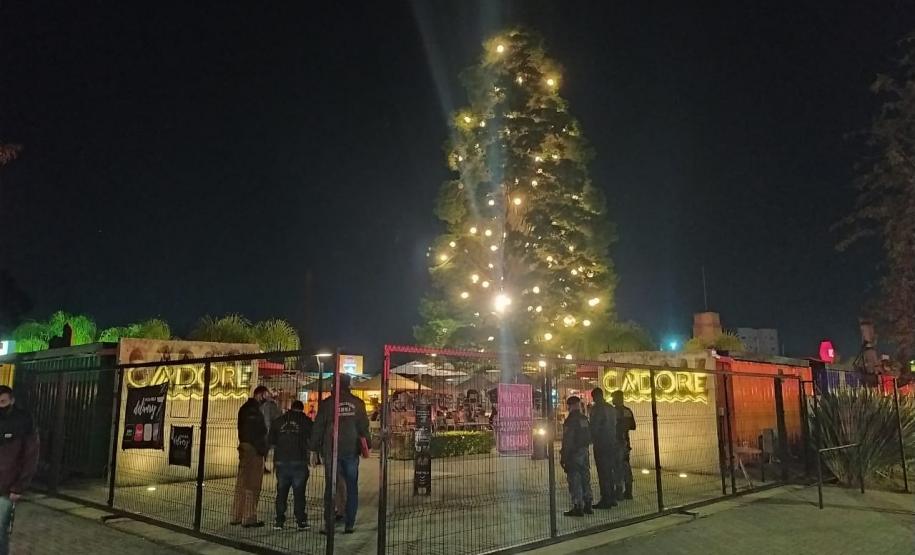 AIFU apreende drogas e fecha sete estabelecimentos comerciais durante fiscalizações em Curitiba