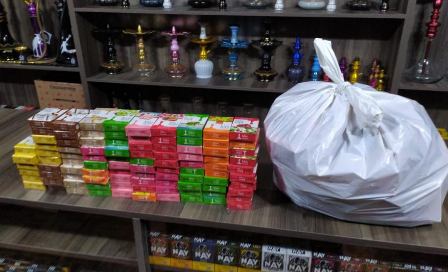 AIFU apreende drogas e fecha sete estabelecimentos comerciais durante fiscalizações em Curitiba