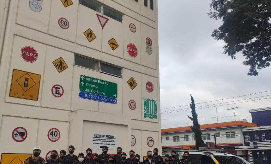 Cadetes da PM tem instrução prática sobre policiamento de trânsito urbano em Curitiba