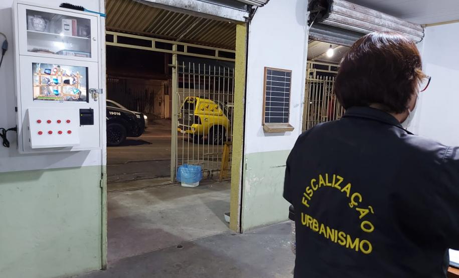 AIFU interdita 17 estabelecimentos e 14 pessoas são encaminhadas durante operações deste final de semana