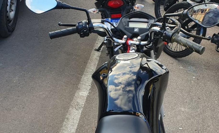 PM faz operação de trânsito e apreende 25 motocicletas no Parque Linear em Colombo (PR)