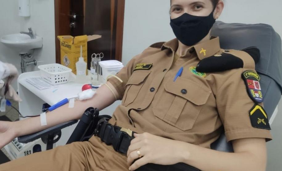 No Noroeste do estado, policiais militares participam de campanha de doação de sangue