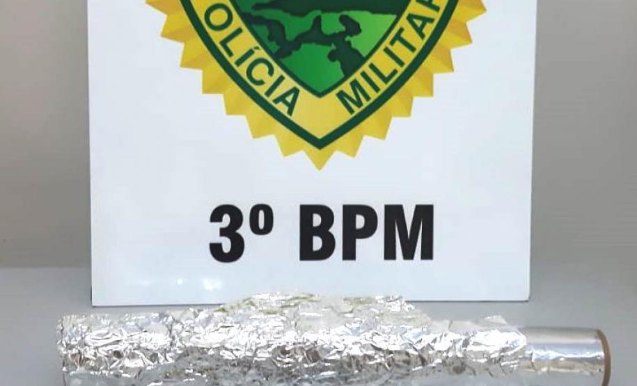 No Sudoeste, PM encaminha cinco pessoas e apreende 89 pedras de crack em situações distintas