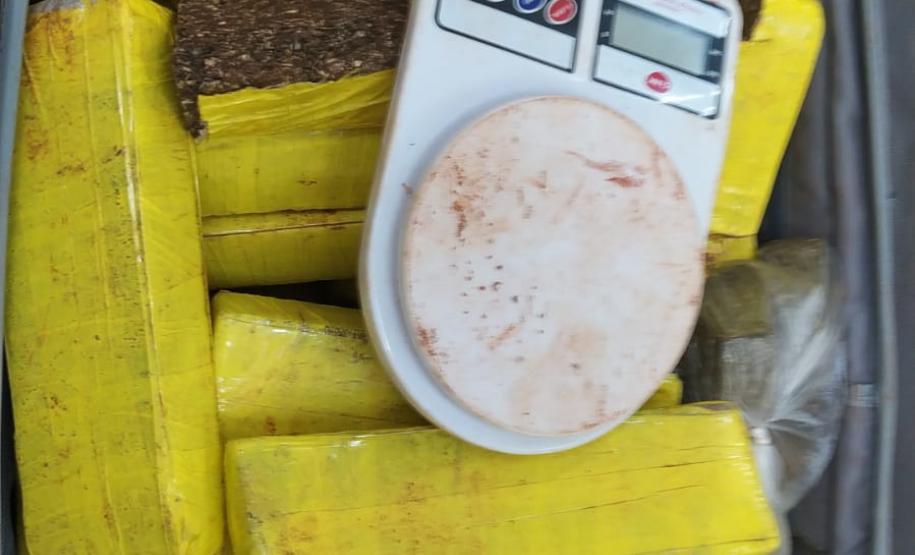 Em situações distintas, PM do Norte do estado apreende mais de 30 quilos de maconha, um veículo e recupera objetos roubados