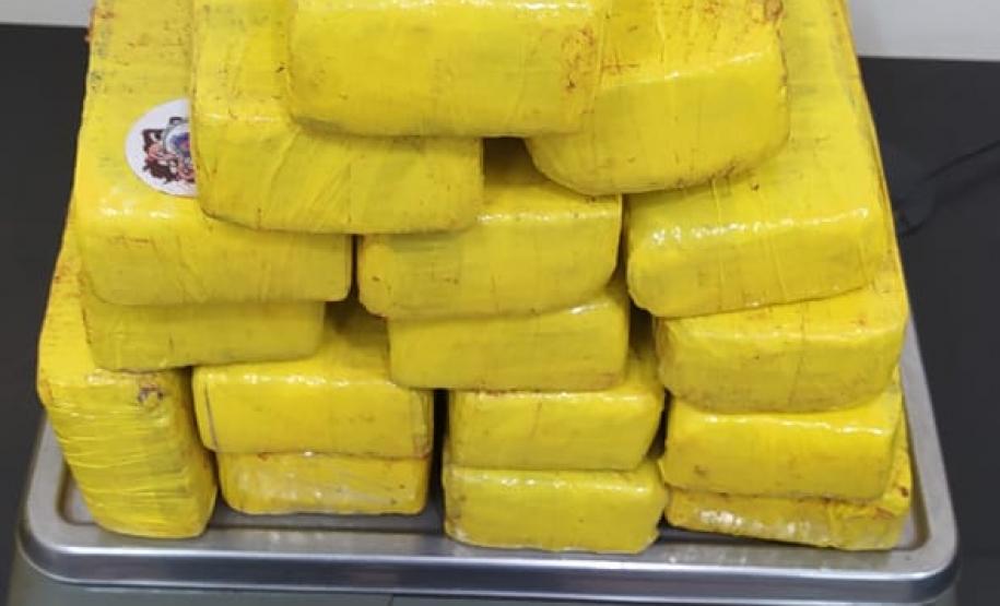 Em situações distintas, PM do Norte do estado apreende mais de 30 quilos de maconha, um veículo e recupera objetos roubados