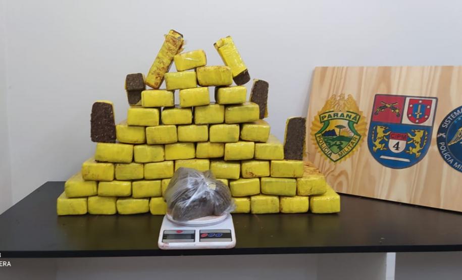 Em situações distintas, PM do Norte do estado apreende mais de 30 quilos de maconha, um veículo e recupera objetos roubados