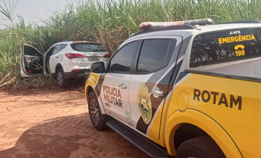 Policiais rodoviários apreendem veículo preparado para transporte de ilícitos e rádio comunicador em Santo Inácio, no Noroeste do estado