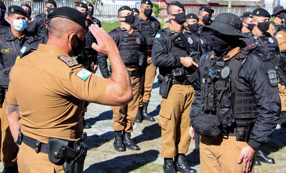 Oficiais da PM e do Corpo de Bombeiros se reúnem com o Comandante-Geral em Paranaguá
