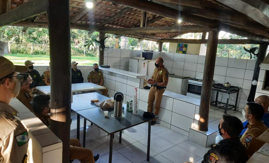 Comandante-Geral visita Corpo de Bombeiros e companhias da PM do Litoral