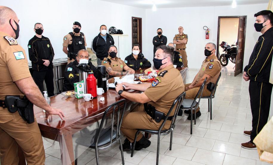 Comandante-Geral visita Corpo de Bombeiros e companhias da PM do Litoral