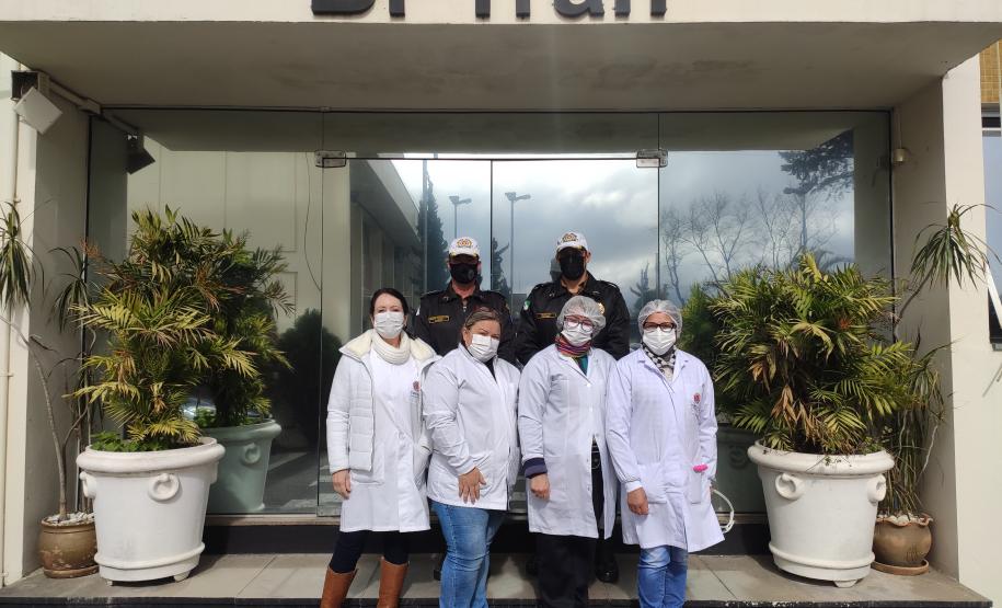 Policiais militares do BPTran recebem vacina contra H1N1 em Curitiba