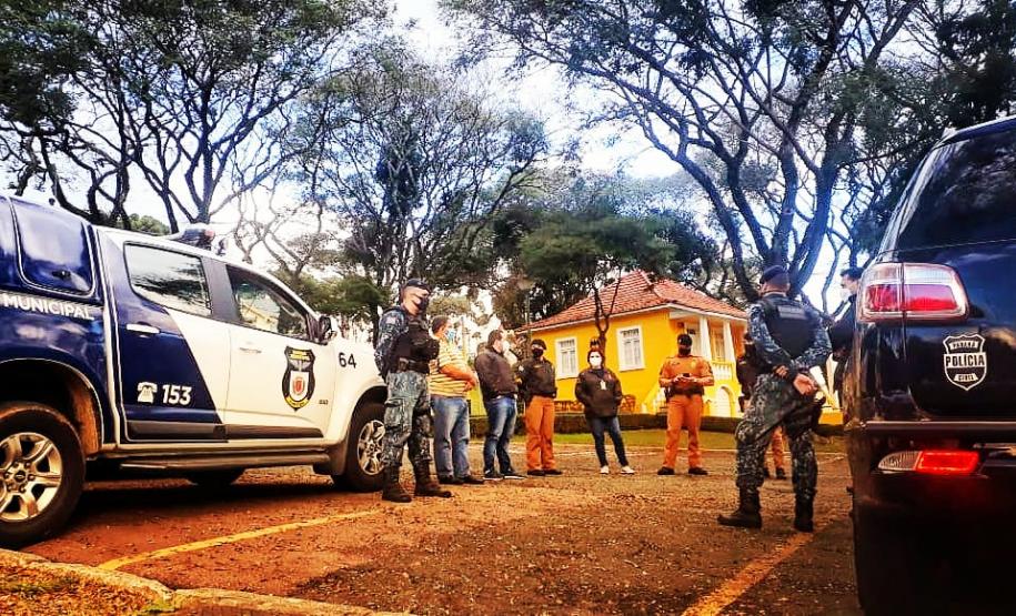 Em seis meses, mais de 570 pontos comerciais são interditados e 379 pessoas encaminhadas por infringirem medidas sanitárias na Capital