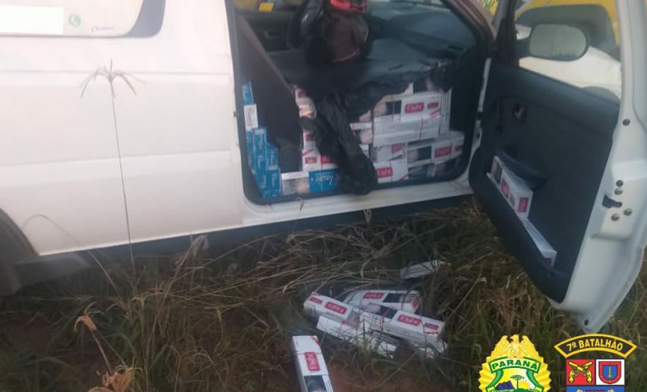 Dois veículos carregados com cigarros contrabandeados são apreendidos pela PM no Noroeste do estado
