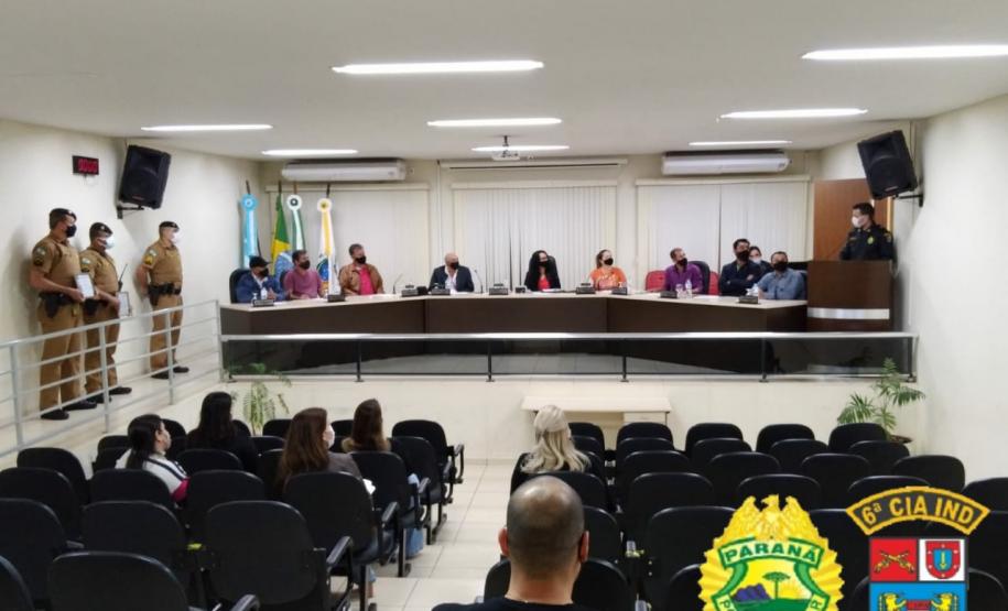 Policiais militares de Jardim Alegre (PR) recebem homenagem dos vereadores da cidade pelo desempenho no atendimento de ocorrência policial