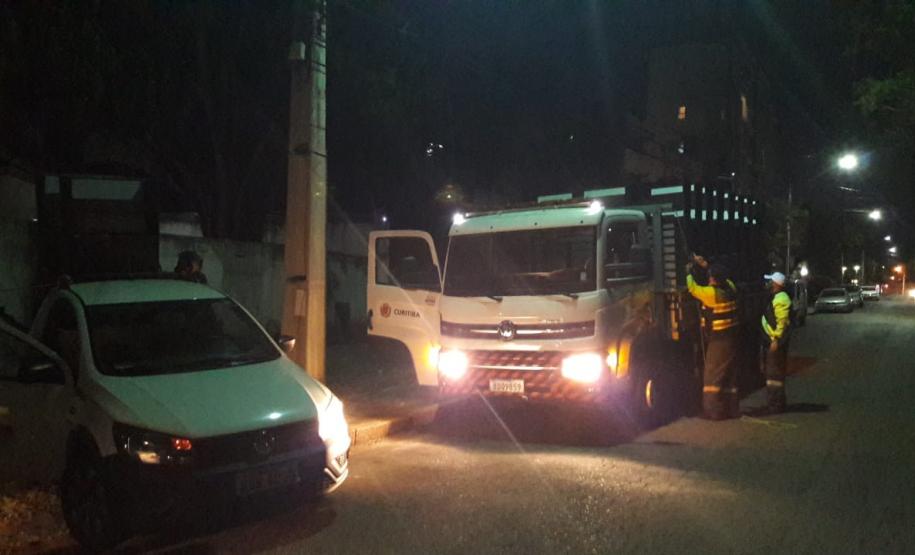 AIFU apreende 35 máquinas caça-níqueis e flagra festa com mais de 100 pessoas durante fiscalizações em Curitiba