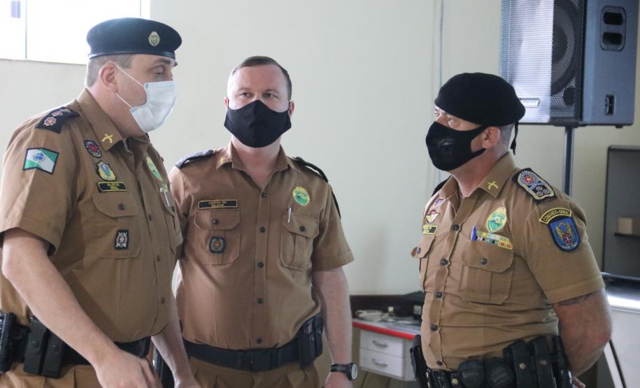 Em Arapongas, oficiais da PM fazem apresentação sobre a 7ª Companhia Independente para o Comandante-Geral