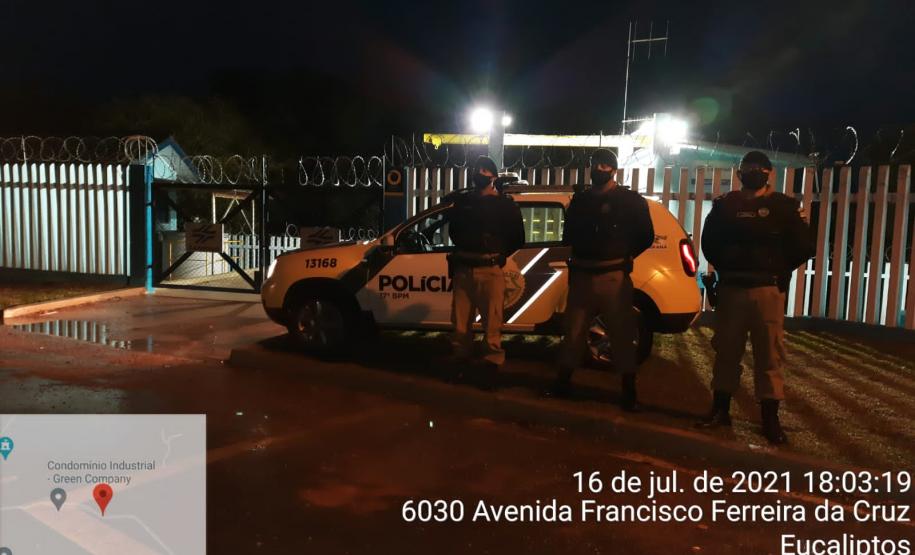 PM prende dois foragidos da justiça e aplica autos de infração de trânsito durante a operação Polígono, em Fazenda Rio Grande,na RMC