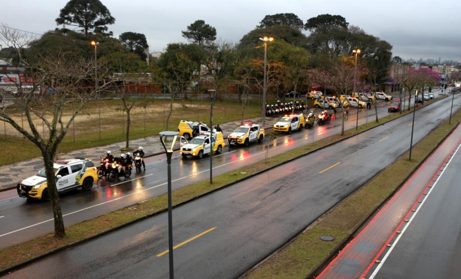 Cerca de 70 policiais reforçam o policiamento na região Leste de Curitiba