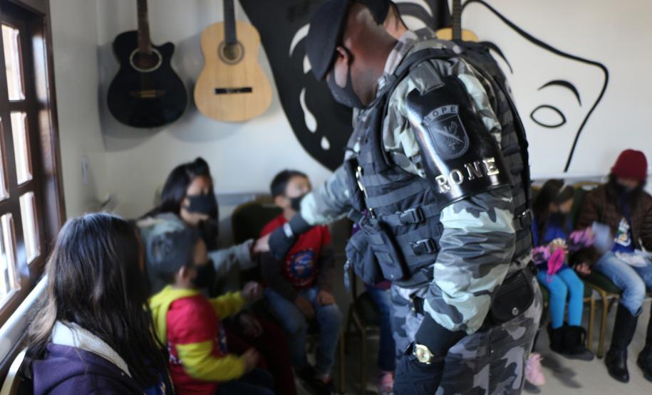 RONE arrecada 400 quilos de alimentos para instituições de apoio social em Curitiba