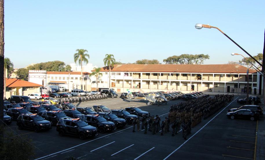 Mais de 200 policiais militares reforçam o policiamento das ruas de Curitiba e Região Metropolitana